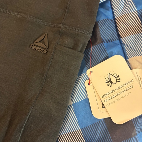 Reebok Black Shorts new with tags - Picture 4 of 5